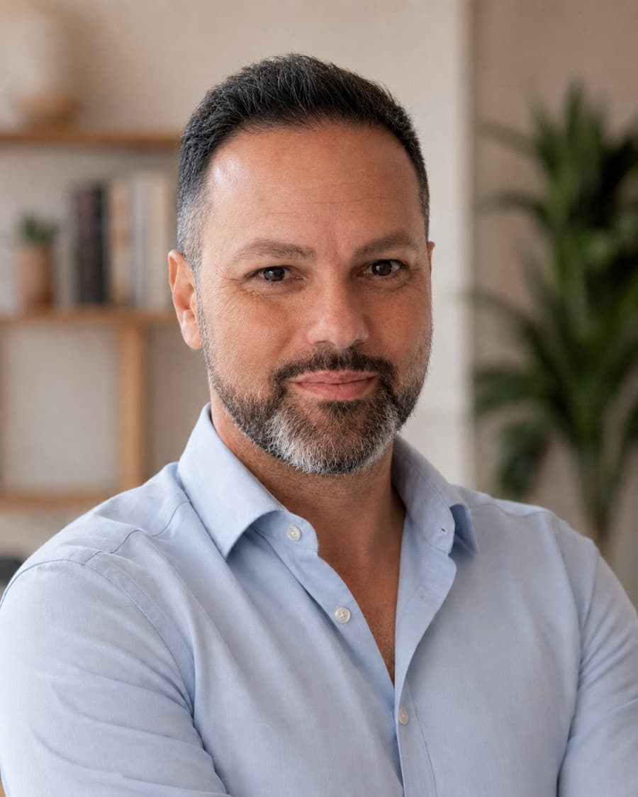 Emiliano, Direzione Commerciale e Logistica di Serenia Cleaning & Care
